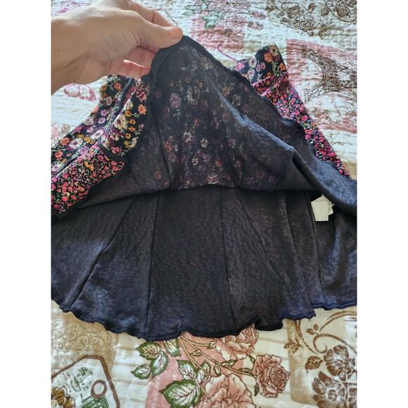 ZARA Women's patchwork floral mini skirt Elastic Waist Black Multicolor Size S - Picture 3 of 6